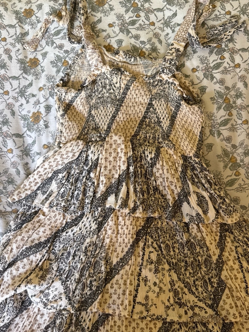 Beige and Black Sleeveless Tiered Summer Western Dress - Picture 2 of 2